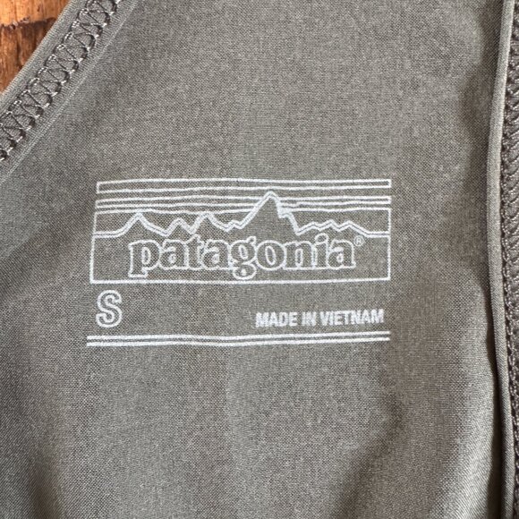 Patagonia Fleetwith Romper Jumpsuit in Size Small - Picture 3 of 11
